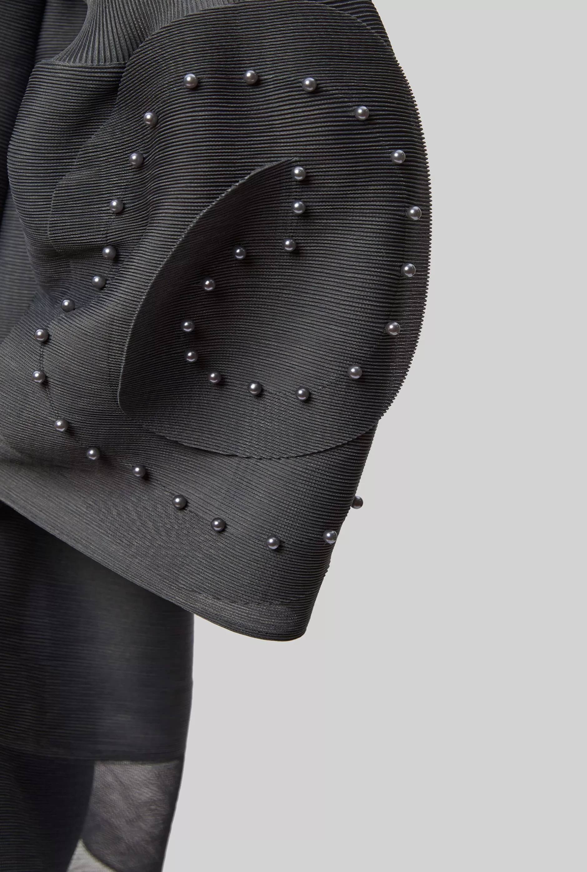 Rose Detail Sleeves Pleated Top In Charcoal^James Lakeland Clearance