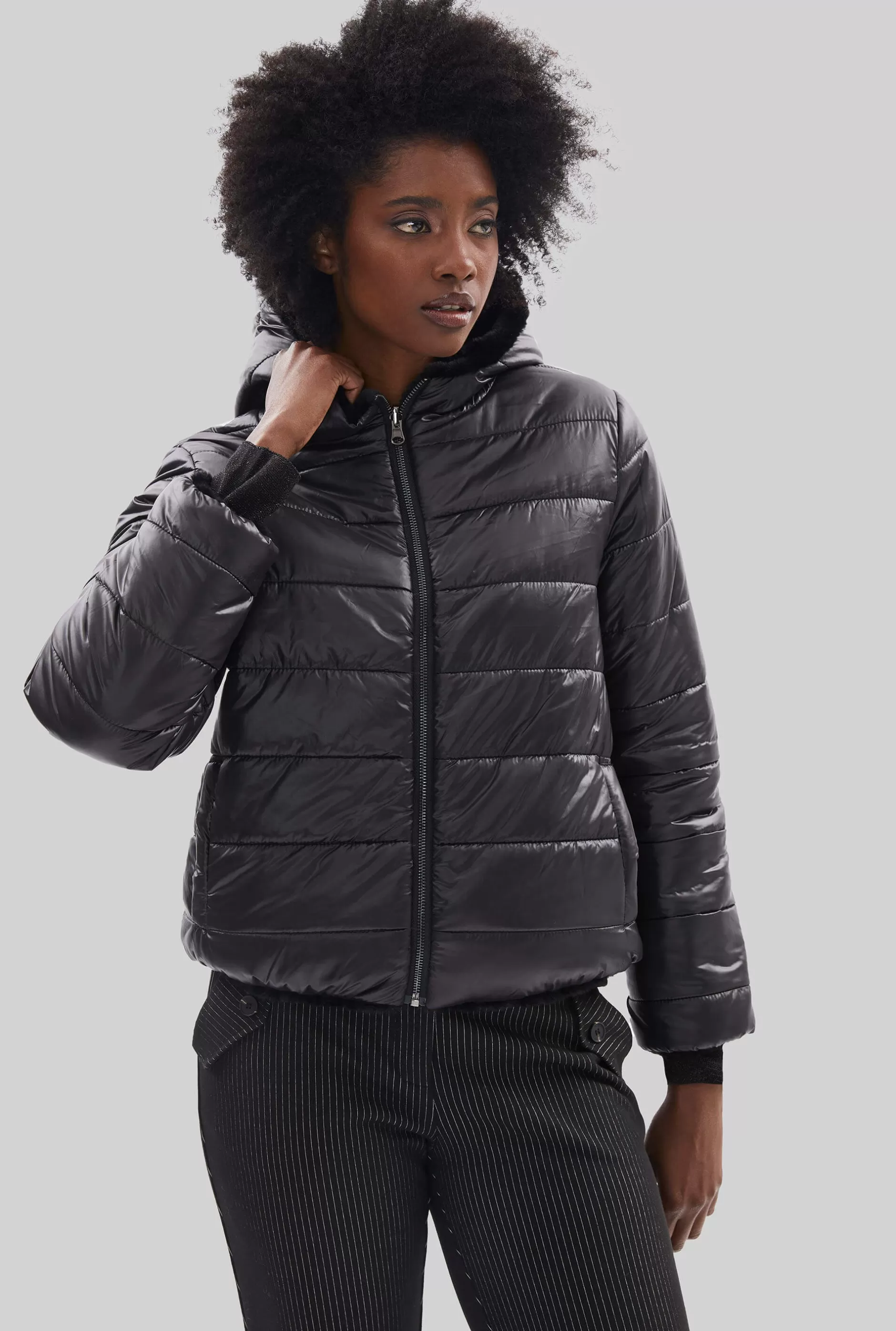 Short Reversible Faux Fur Jacket Black^James Lakeland New