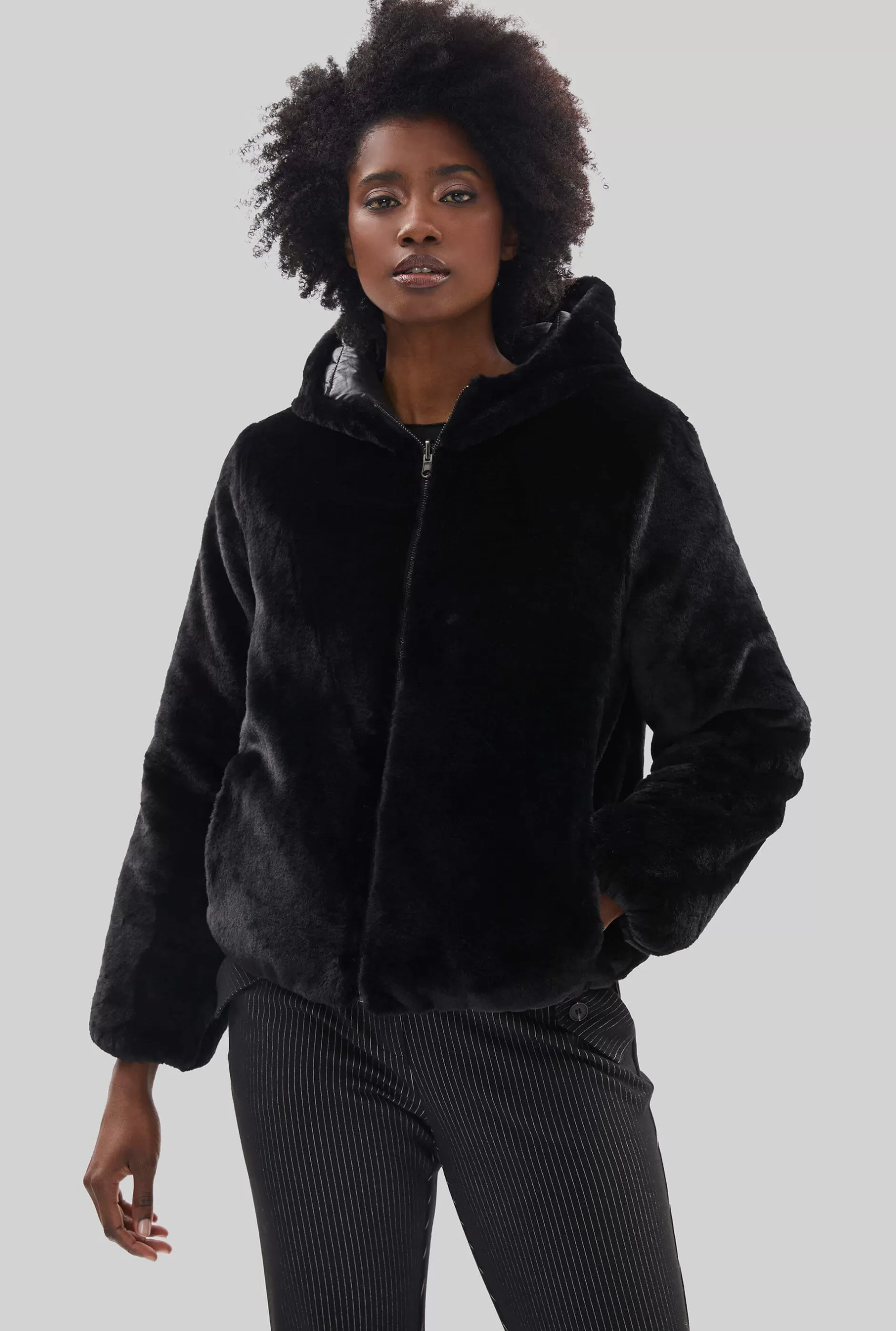 Short Reversible Faux Fur Jacket Black^James Lakeland New