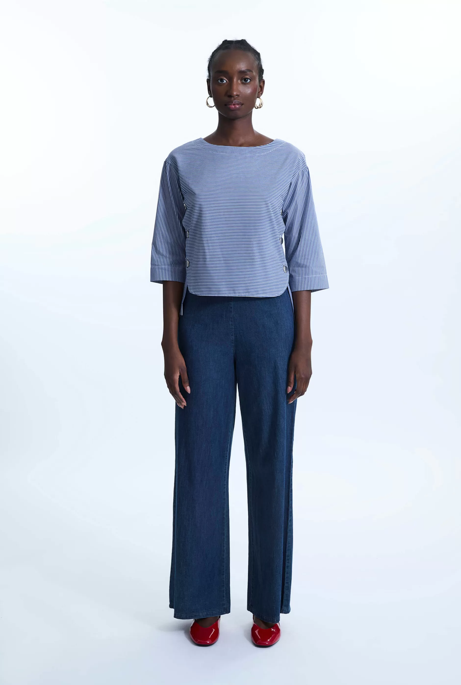 Side Button Top White-Navy^James Lakeland New